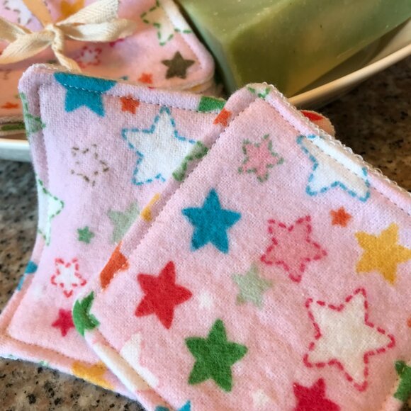Handmade Set of 7 Soft Reusable Face Wipes, Flannel & Terry Fabric Star Print - Picture 4 of 5